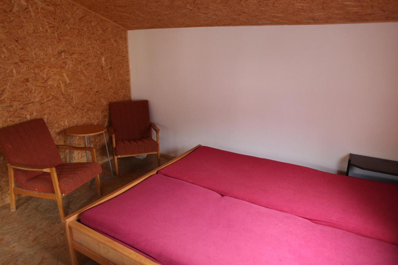 Galerka Lisny Hotel Buitenkant foto